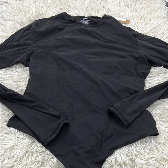 SKIMS  FITS EVERYBODY  LONG SLEEVE CREW NECK BODYSUIT - Picture 4 of 8